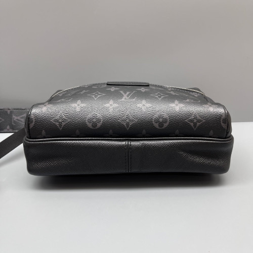 Louis Vuitton Outdoor Messenger GM Monogram Eclipse Black Light Grey