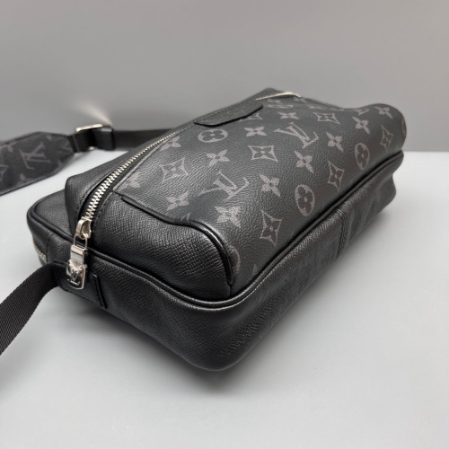 Louis Vuitton Outdoor Messenger GM Monogram Eclipse Black Light Grey
