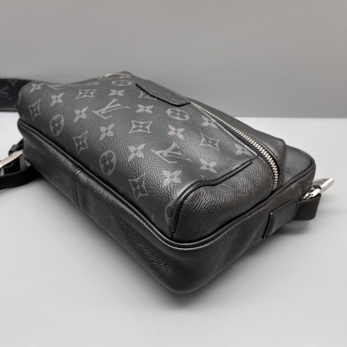 Louis Vuitton Outdoor Messenger GM Monogram Eclipse Black Light Grey
