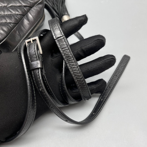Yves Saint Laurent Camera Case Calfskin Black