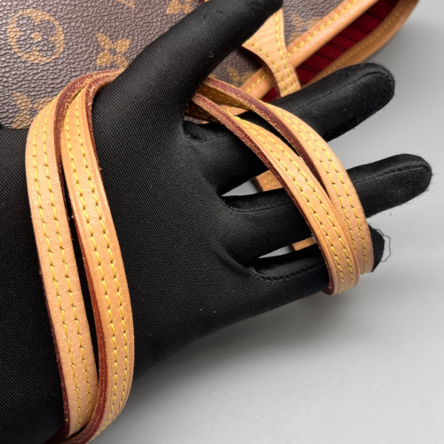Louis Vuitton Neverfull MM Monogram Dark Brown Light Brown Red