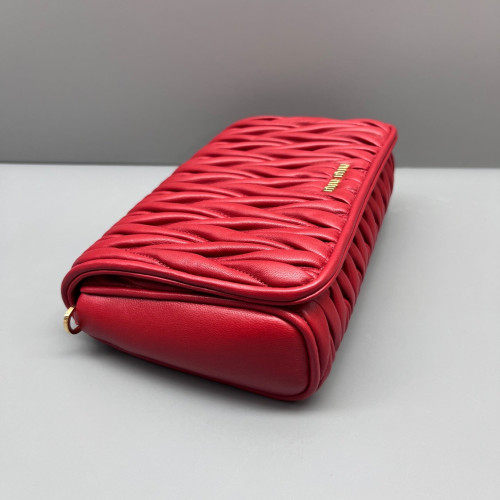 Miu Miu Wallet On Chain WOC Crumpled Lambskin Red