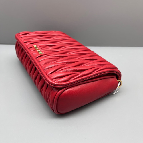 Miu Miu Wallet On Chain WOC Crumpled Lambskin Red