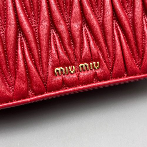 Miu Miu Wallet On Chain WOC Crumpled Lambskin Red
