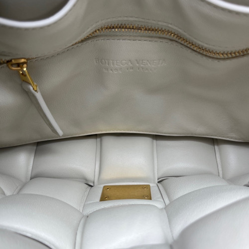 Bottega Veneta Small Padded Cassette Crossbody Bag Calfskin Intrecciato White