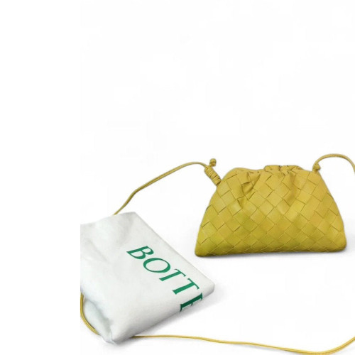 Bottega Veneta The Mini Pouch Calfskin Intrecciato Light Green
