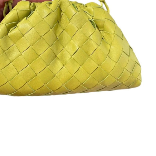 Bottega Veneta The Mini Pouch Calfskin Intrecciato Light Green