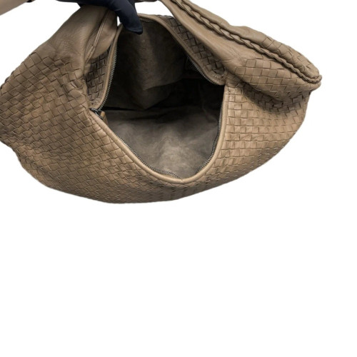 Bottega Veneta Maxi Veneta Hobo Calfskin Intrecciato Brown
