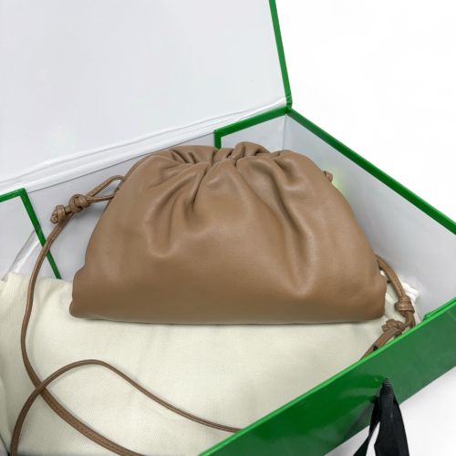 Bottega Veneta The Mini Pouch Nappa Brown