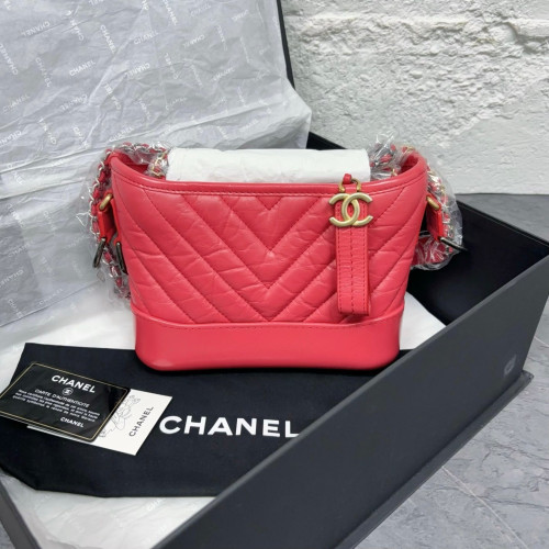 Chanel Chevron Quilted Small Gabrielle Hobo Calfskin Red
