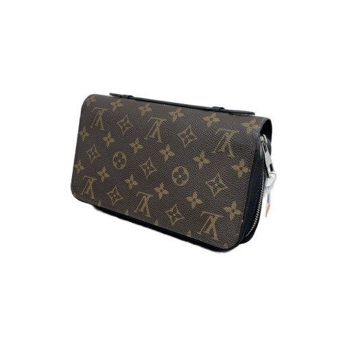 Louis Vuitton Clutch Monogram Brown