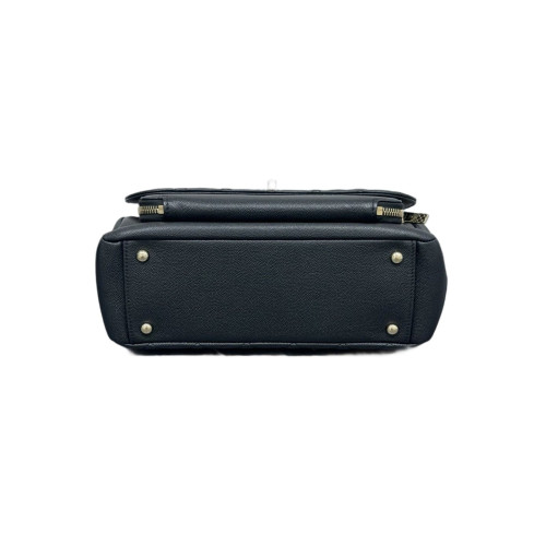 Chanel Quilted Messenger Grained Calfskin Black