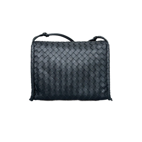 Bottega Veneta Shoulder Bag Calfskin Intrecciato Black