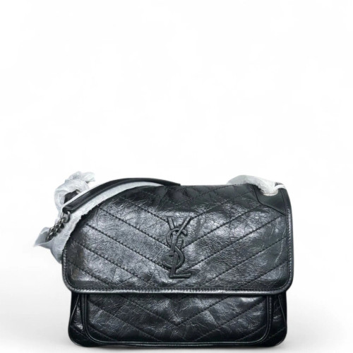 Yves Saint Laurent Medium Niki Chain Pull Up Leather Black Yves Saint Laurent Medium Niki Chain Pull Up Leather Black