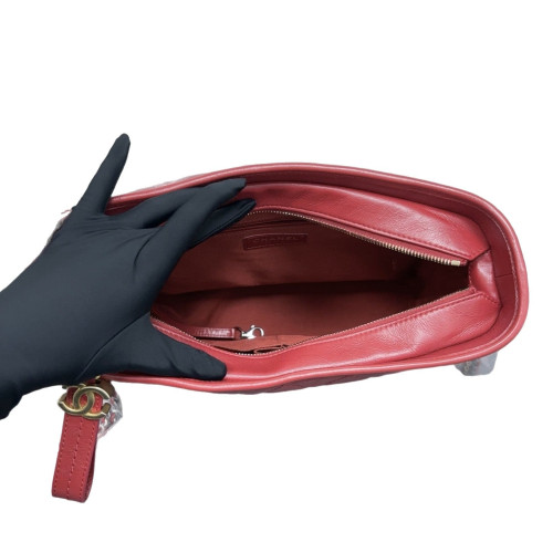 Chanel Quilted New Medium Gabrielle Hobo Calfskin Red