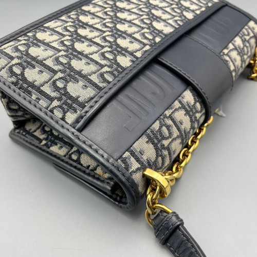 Dior 30 Montaigne Chain Flap Bag Oblique Calfskin Beige Navy