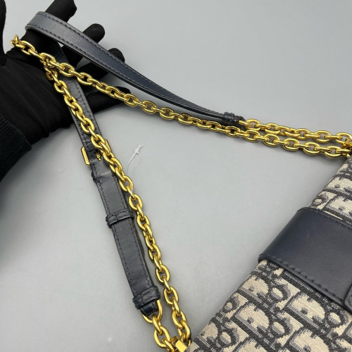 Dior 30 Montaigne Chain Flap Bag Oblique Calfskin Beige Navy