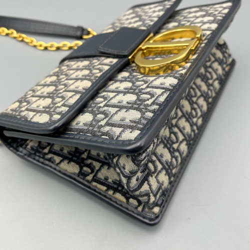 Dior 30 Montaigne Chain Flap Bag Oblique Calfskin Beige Navy