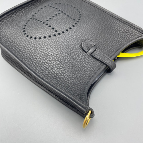 Hermes Mini Evelyne Taurillon Clemence 89 Noir