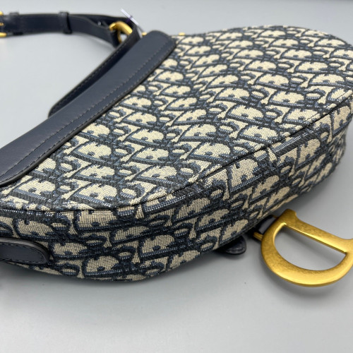 Dior Medium Saddle Bag Oblique Calfskin Beige Navy