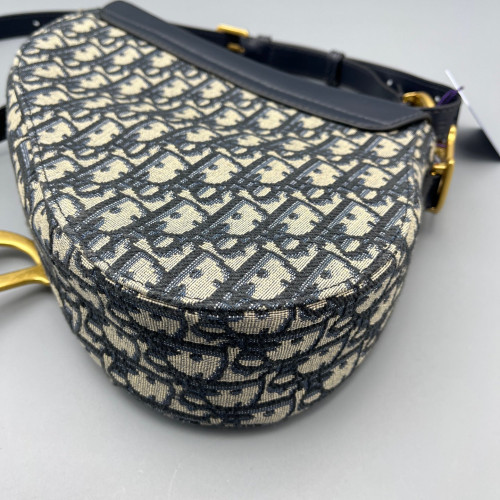 Dior Medium Saddle Bag Oblique Calfskin Beige Navy