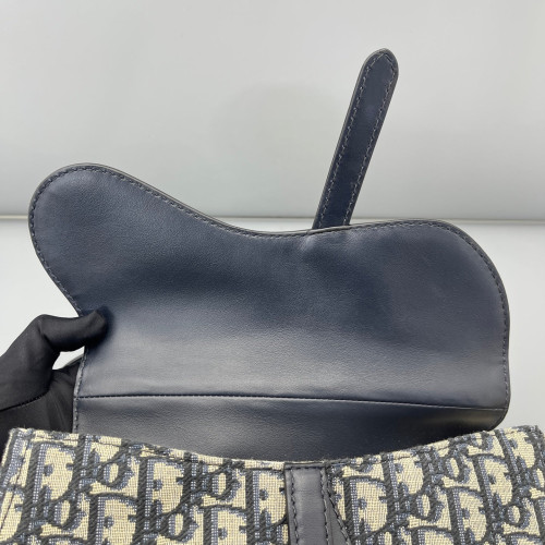 Dior Medium Saddle Bag Oblique Calfskin Beige Navy