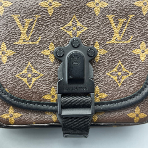 Louis Vuitton Messenger Monogram Canvas Calfskin Dark Brown Light Brown Black