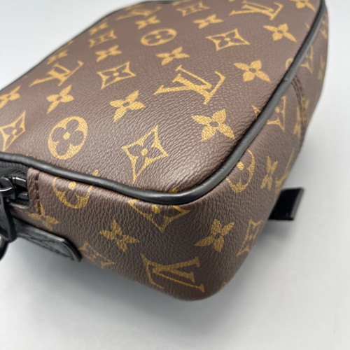 Louis Vuitton Messenger Monogram Canvas Calfskin Dark Brown Light Brown Black