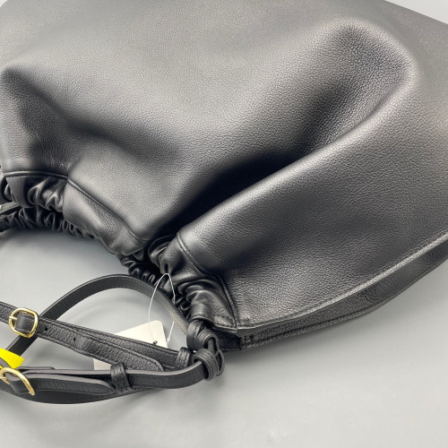 Gucci Interlocking G Tote Bag Grained Calfskin Black