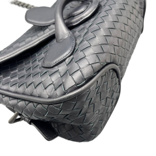 Bottega Veneta Intrecciato Shoulder Bag Calfskin Intrecciato Black