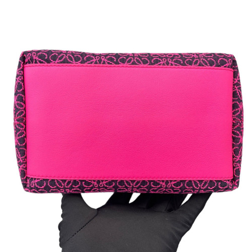 Loewe Small Cubi Anagram Azalea Black Loewe Small Cubi Anagram Azalea Black