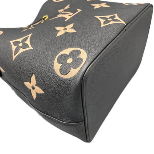 Louis Vuitton Neonoe MM Empreinte Monogram Giant Black White