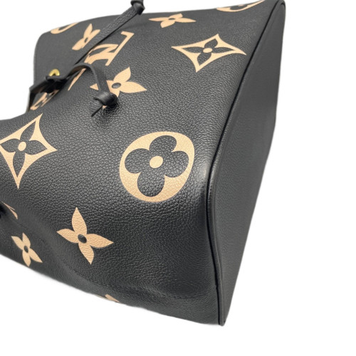 Louis Vuitton Neonoe MM Empreinte Monogram Giant Black White