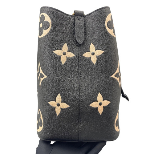 Louis Vuitton Neonoe MM Empreinte Monogram Giant Black White