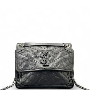 Yves Saint Laurent Chevron Medium Niki Chain Pull Up Leather Black