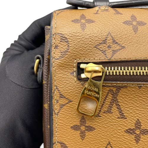 Louis Vuitton Pochette Metis Reverse Monogram Brown