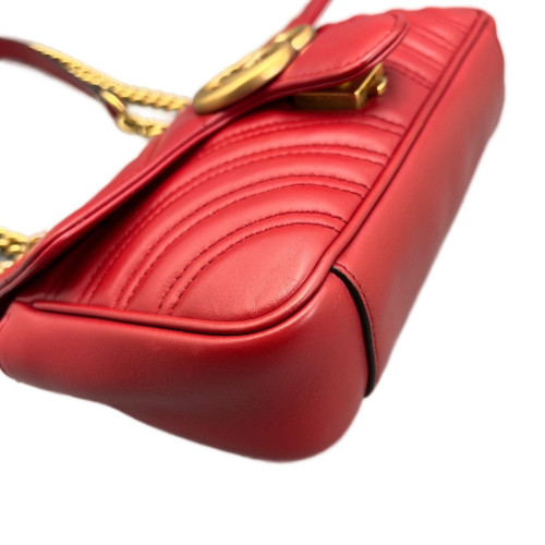 Gucci Chevron Mini GG Marmont Calfskin Red Gucci Chevron Mini GG Marmont Calfskin Red