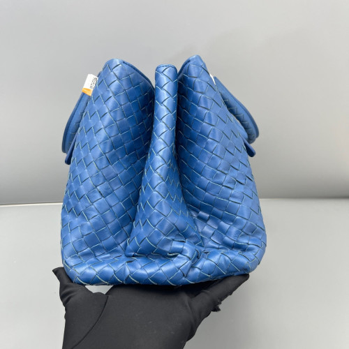 Bottega Veneta Small Roma Tote Bag Calfskin Intrecciato Blue