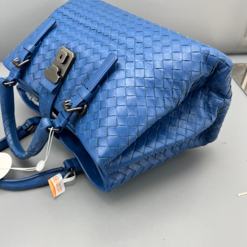 Bottega Veneta Small Roma Tote Bag Calfskin Intrecciato Blue