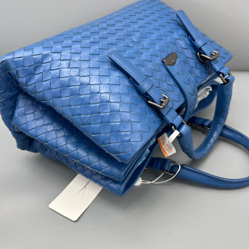 Bottega Veneta Small Roma Tote Bag Calfskin Intrecciato Blue