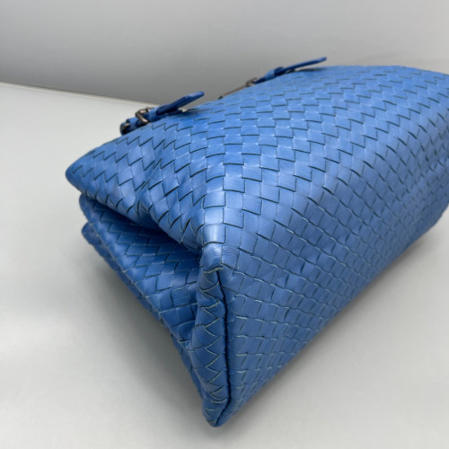 Bottega Veneta Small Roma Tote Bag Calfskin Intrecciato Blue