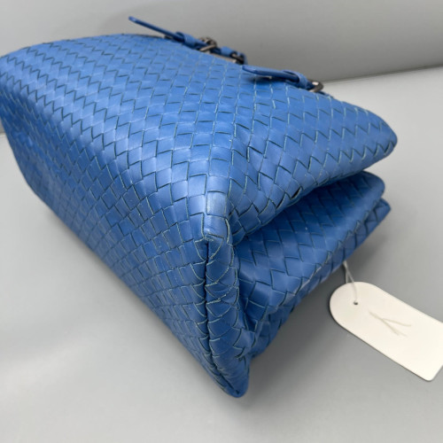 Bottega Veneta Small Roma Tote Bag Calfskin Intrecciato Blue