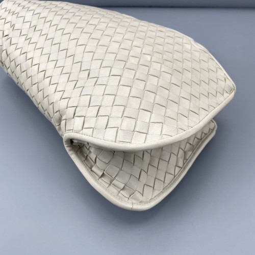 Bottega Veneta Handbag Calfskin Intrecciato White