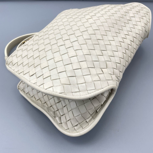 Bottega Veneta Handbag Calfskin Intrecciato White