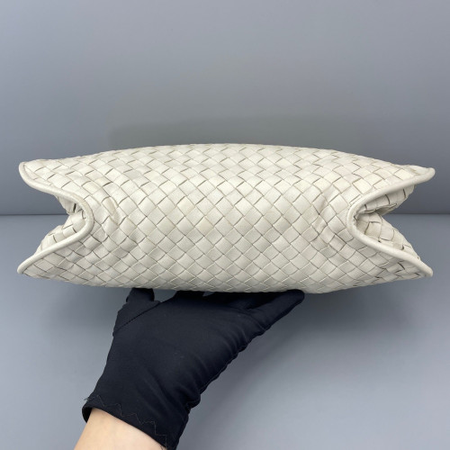 Bottega Veneta Handbag Calfskin Intrecciato White