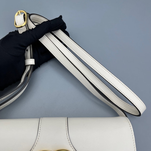 Gucci Small Arli Flap Shoulder Bag Smooth Calfskin White Gucci Small Arli Flap Shoulder Bag Smooth Calfskin White