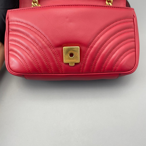 Gucci Chevron Small GG Marmont Calfskin Red