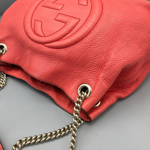 Gucci Tassel Medium Soho Shoulder Bag Grained Calfskin Red