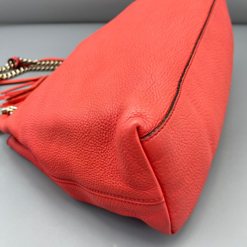 Gucci Tassel Medium Soho Shoulder Bag Grained Calfskin Red