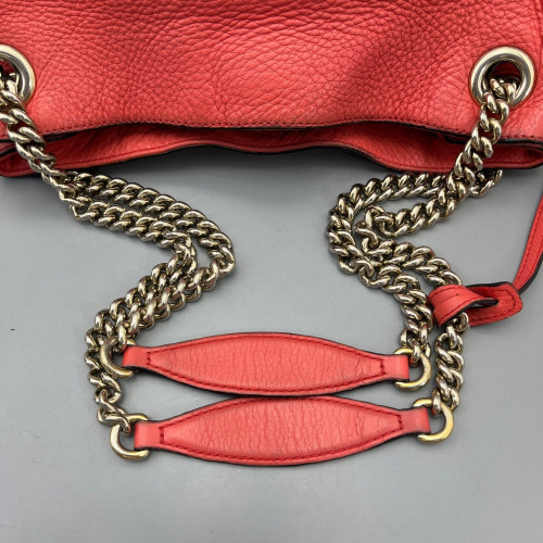 Gucci Tassel Medium Soho Shoulder Bag Grained Calfskin Red